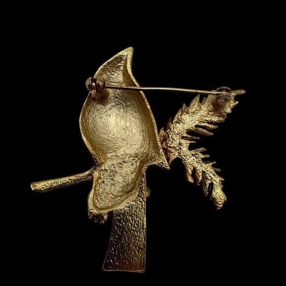 Vtg Cardinal Bird Gold-Toned Pin Brooch on Pine Branch Red & Green Enamel - Picture 9 of 9